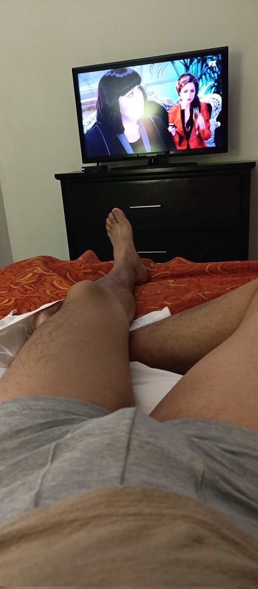 Ale_Martin96's tweet photo. @gayPueblaMexico descanso solo, falta compañía. #gay #puebla #hotel https://t.co/4QggKGcbuB