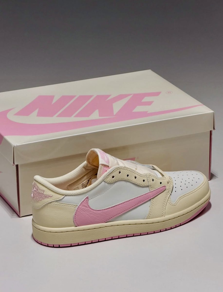 SNKRS_Sunitter's tweet image. 【 ５月22日or７月リリース予定 】
（Shy Pink"⚪️🩷 が５月、Tropical Pink🩷🔴が７月リリース予定との情報もあり。）

Travis Scott x Air Jordan 1 Low OG SP "Shy Pink"⚪️🩷
【IQ7604-100 (MENS)：IQ7605-100 (PS)】

Travis Scott x Air Jordan 1 Low OG SP "Tropical Pink" 🩷🔴
【IQ7604-101