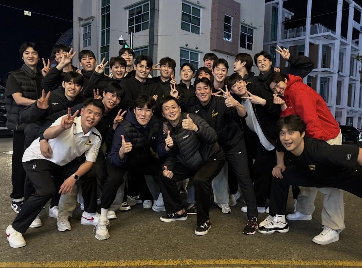 슛아ᵛ¹ tweet media