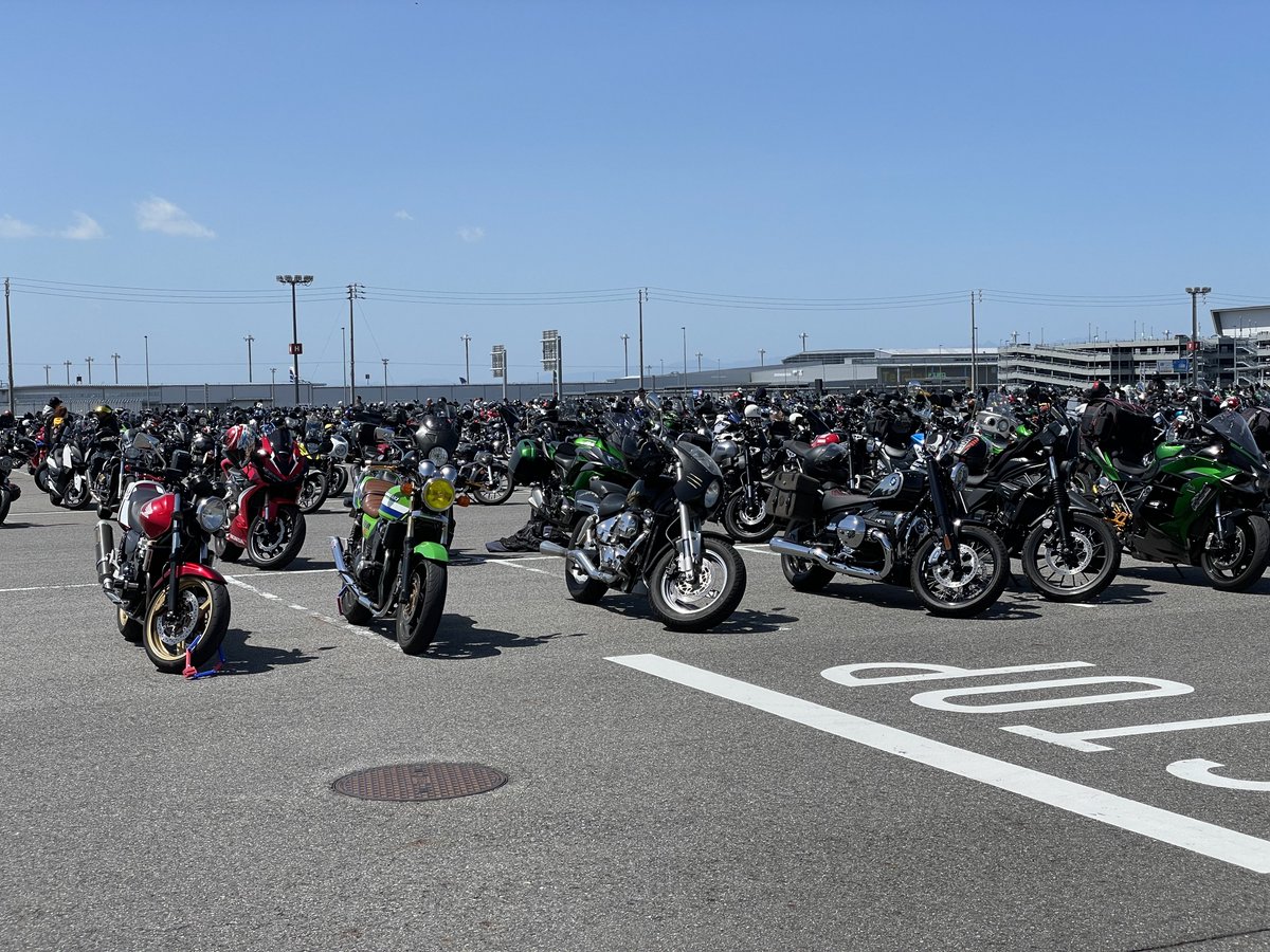 えりー tweet media