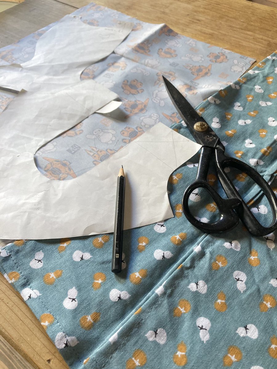 アオトウ tweet media