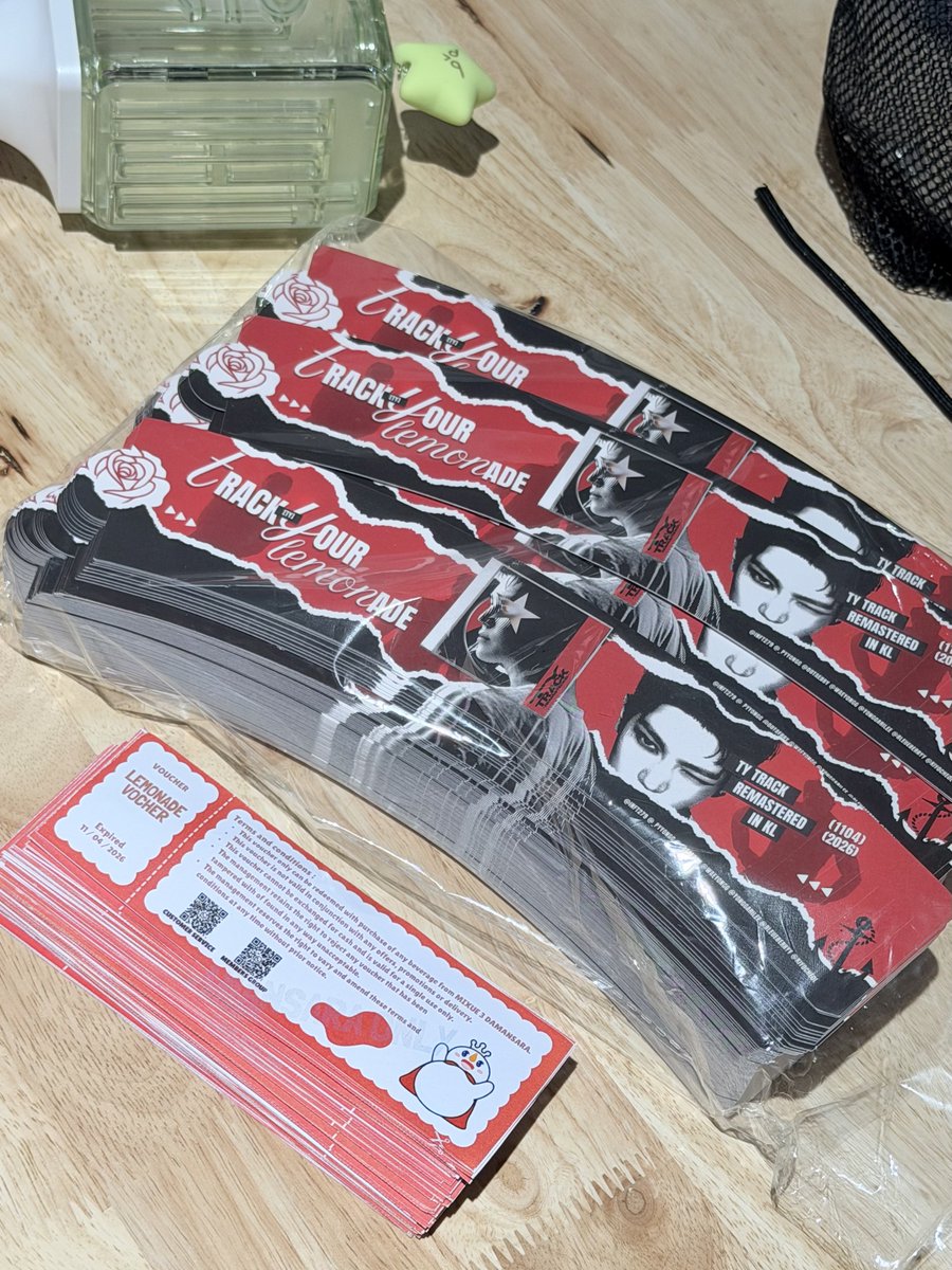 guys we are at Mixue (level LG) now! can come and #TrackYourLemonade while waiting for the concert 🥰

— fcfs! prepare your #TYTRACKinKL in advance before claiming for a smooth process ~ 

if you don’t have ticket, can still come and claim the cupsleeve!

#TY_TRACK_REMASTEREDinKL