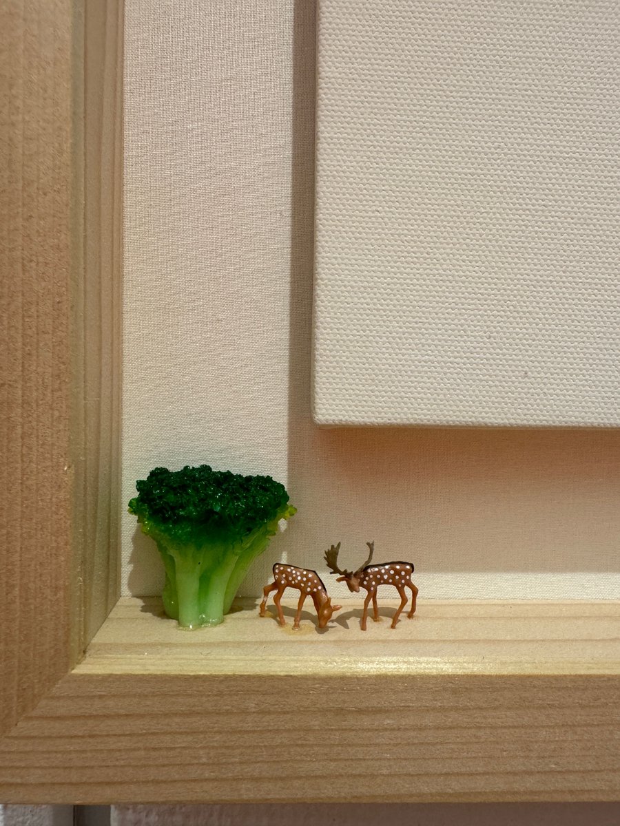 MINIATURE_LIFE's tweet photo. 「田中達也展 みたてのくみたて」 in 長崎
会期残り2日。
作品の額の中や外にも遊び心が満載です。
一度ご覧いただいた方も、新たな発見があるかもしれません。
この機会をお見逃しなく。 https://t.co/MKczGCbuNa
