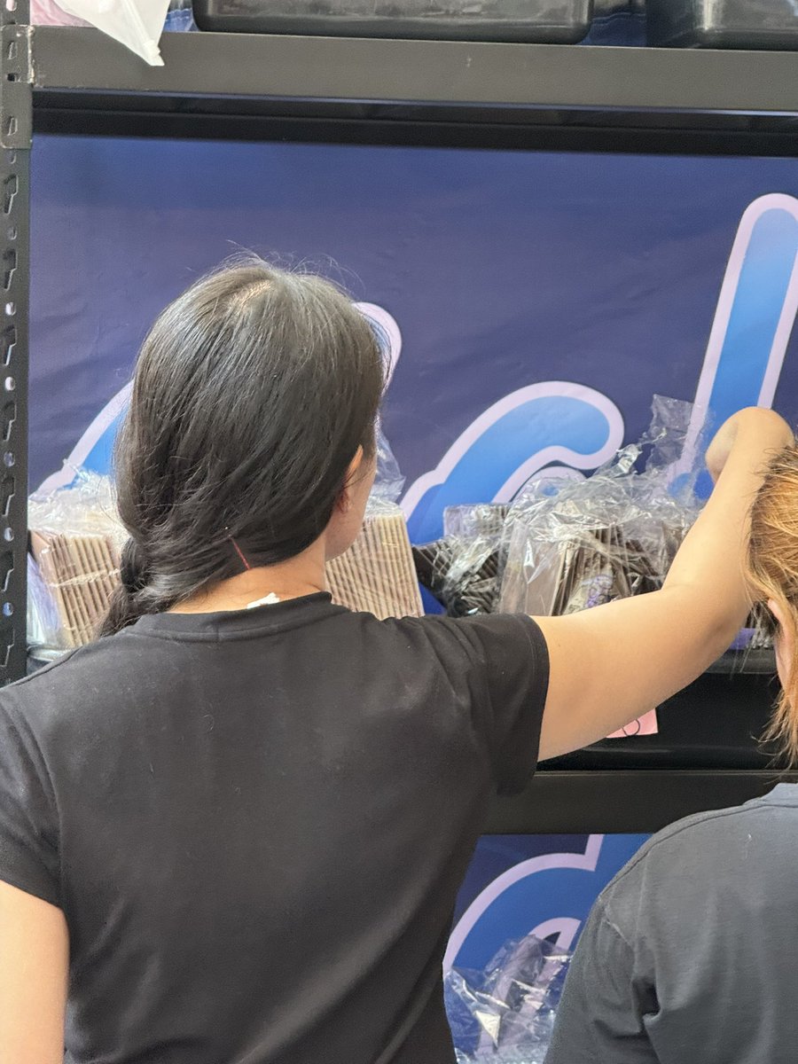 No No No tweet media