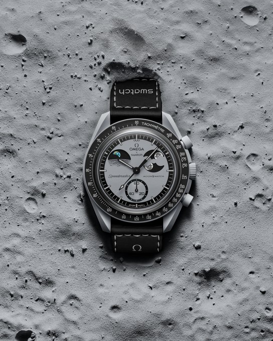 swatch_jp's tweet image. 着陸成功！
MISSION TO EARTHPHASEにとって初となるオンラインの旅がスタート。次の満地球／新月の4月17日まで。

#OMEGAxSwatch
#MoonSwatch
#Swatch

オンラインの販売ページはこちらから
swat.ch/3NXK2sq