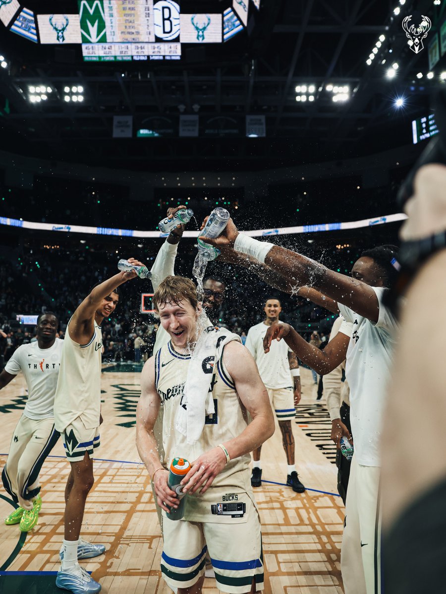 Bucks's tweet photo. Wet. https://t.co/pKI35ejzP6