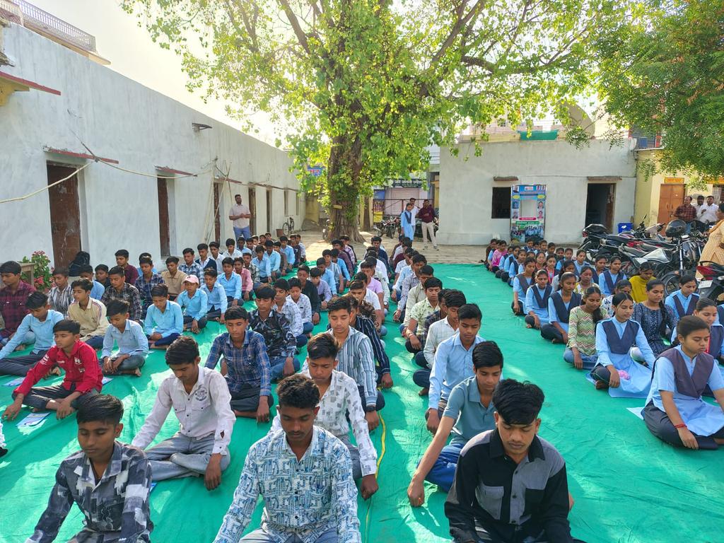 🏵️ *सिद्धयोग कार्यक्रम* 🏵️
स्थान:  पी.एम श्री राजकीय उच्च माध्यमिक विद्यालय, तहसील - खानपुर, (जिला झालावाड़)
आयोजक : अध्यात्म विज्ञान सत्संग केंद्र, जोधपुर (शाखा - कोटा)
दिनांक : 9 अप्रैल 2026

उपलक्ष्य: विश्व स्वास्थ्य दिवस के अवसर पर
#AwakenYourSoulbyGSSY