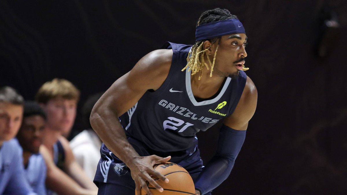 🚨🚨🚨Jahmai Mashack finished with a QUADRUPLE DOUBLE. 

▪️13 points
▪️15 rebounds
▪️12 assists
▪️10 other stat
▪️6/13 FG
▪️REDACTED +/-
▪️Possibly won, who knows!

🔥 The 6’4 Grizzlies center was doing it ALL tonight!!! 🔥