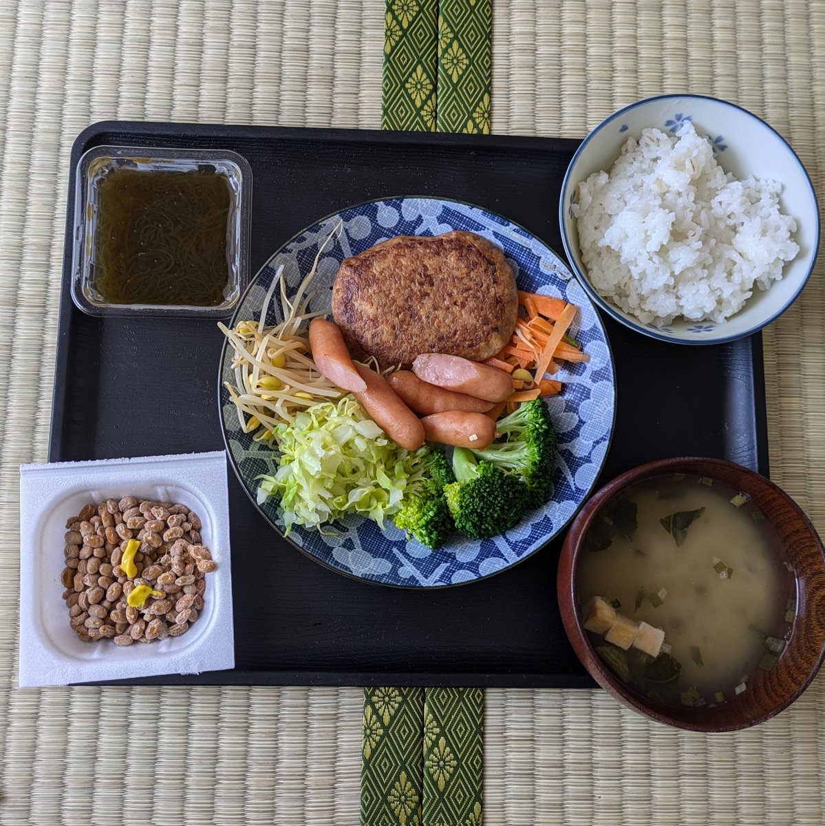 実家
今日の朝食
いつもありがとう
ご馳走様でした