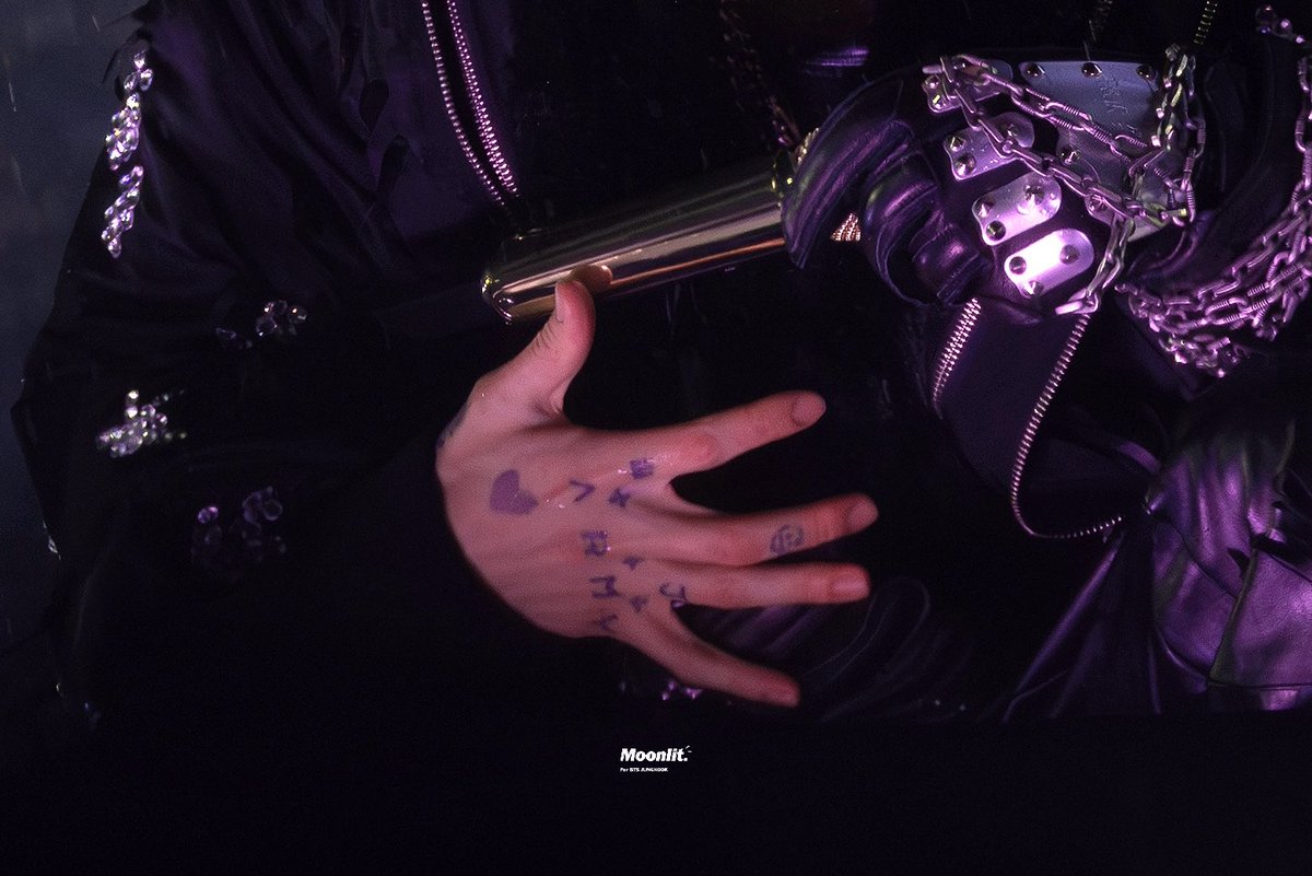 𝙈𝙤𝙤𝙣𝙡𝙞𝙩ˊ˗ tweet media