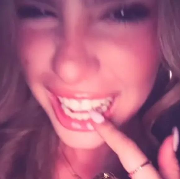 bella¡⭑🪭 VAI VER O BTS BB tweet media