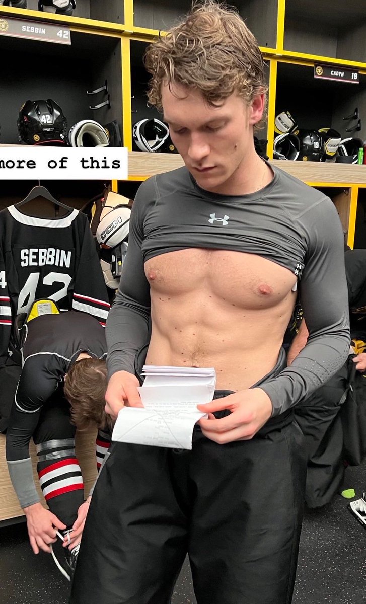 mystorrie's tweet image. the topic is chest 
#connorry #omg