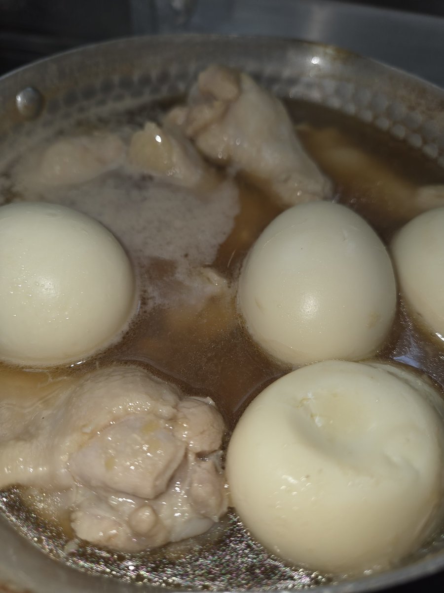sigma_syacho's tweet photo. 鳥手羽のサッパリ煮もつくるわよー https://t.co/1sHw4uiYKr