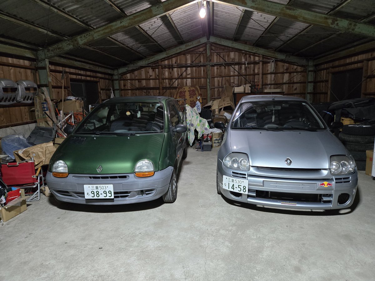 #あなたが愛車を選んだ理由を三つ教えて
トゥインゴ
・かわいい
・屋根開く
・乗り心地最高
ルーテシア
・運転楽しい
・カッコかわいい
・乗り心地最高

トゥインゴに関しては正直見向きもしてなかったけどお友達の乗って一目惚れ☺️