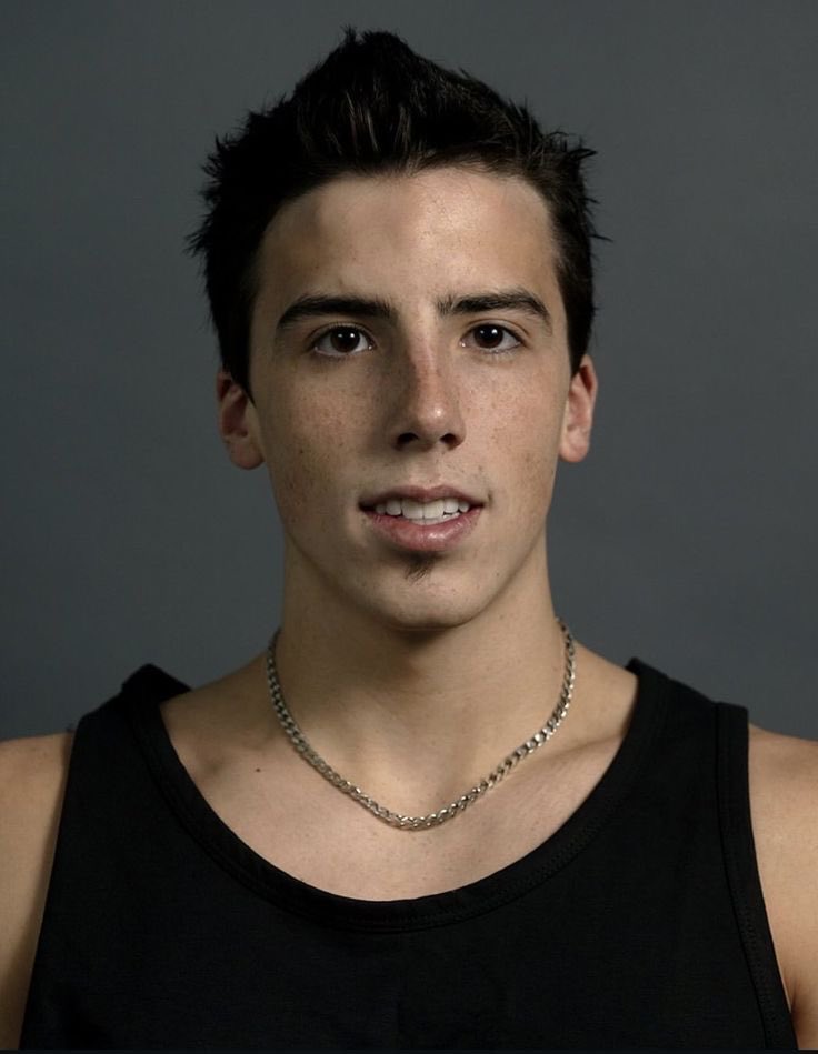 x - the kraken 🦑🏴‍☠️ #1 avery hayes stan 🐧 tweet media