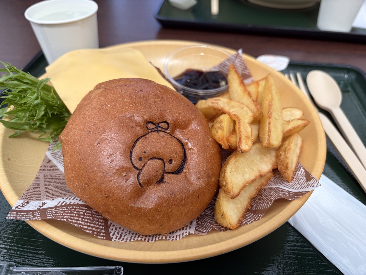 はむはむ tweet media