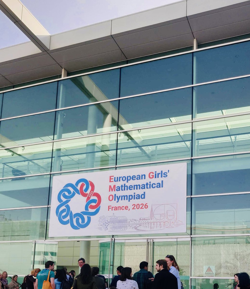 gochisuu's tweet photo. 第15回ヨーロッパ女子数学オリンピックがフランス・ボルドーにて開幕しました🇫🇷 ガロンヌ川に面したブルス広場(画像3枚目)は、世界遺産にもなっているボルドー歴史地区の中心的存在です。今日と明日の2日間、4時間半ずつの試験で各国4名の代表選手たちがしのぎを削ります🔥
#EGMO2026 https://t.co/vZeN0Za50s
