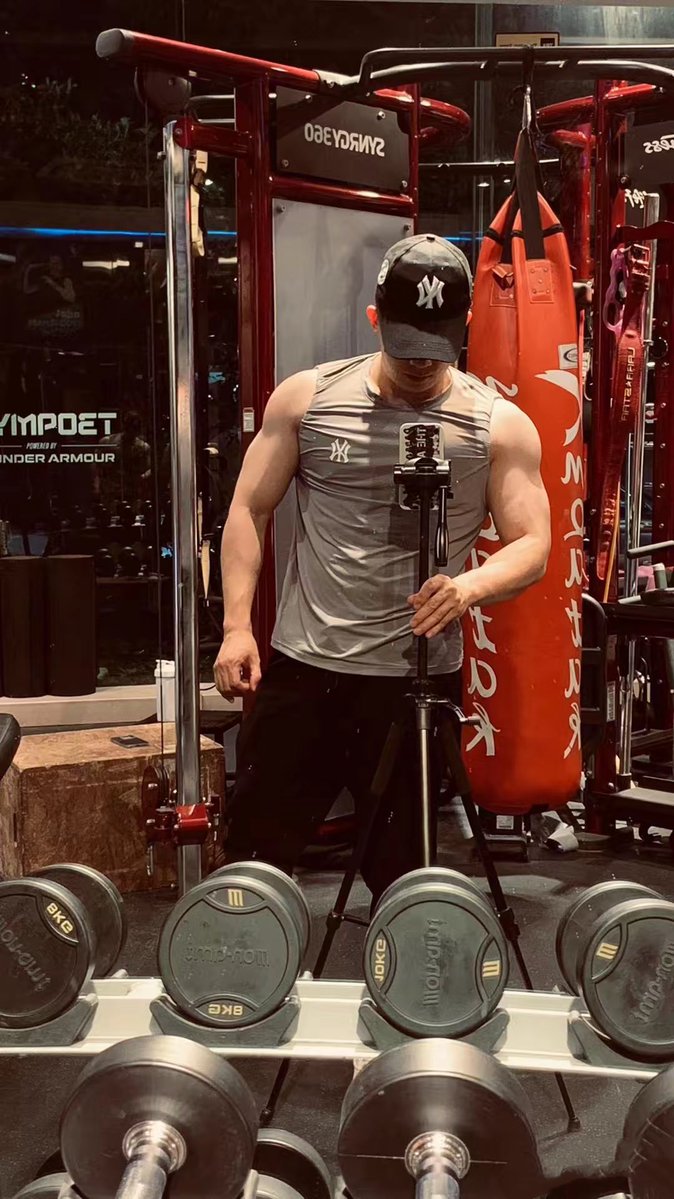 北落师门 tweet media