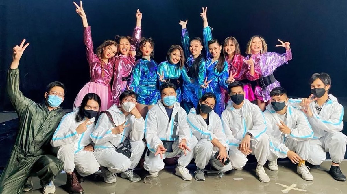 dalerecina's tweet photo. Tuwang tuwa na tayo sa turon for merienda dati. 🥺 5 years after nasa Coachella na kayo. Nagbunga na ang lahat ng sakripisyo. Congratulations!!! Ang saya sa puso 🥺🇵🇭 https://t.co/Kuq1t8bzVR