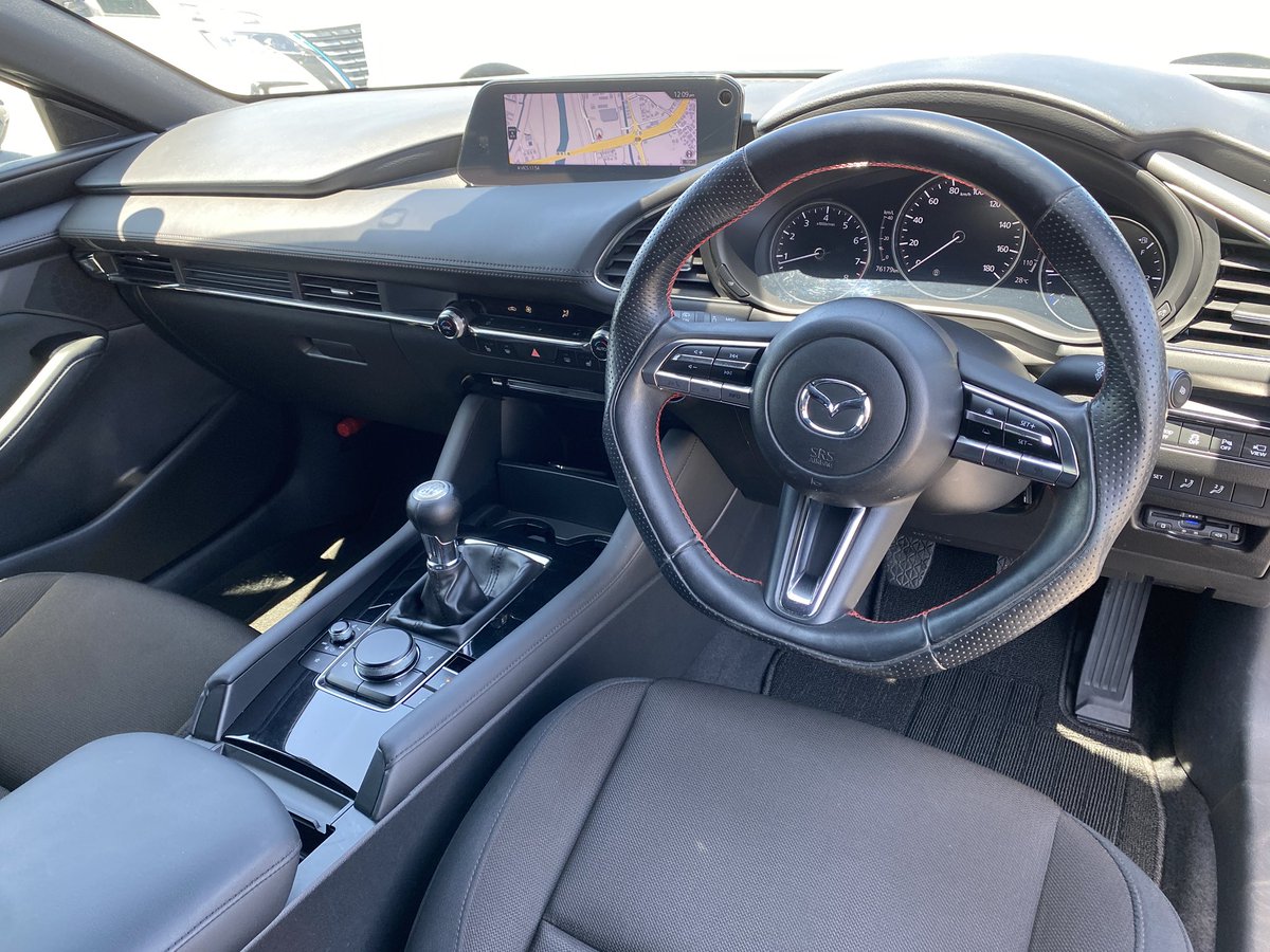 山下勇介　アテンザを愛する車屋さん tweet media