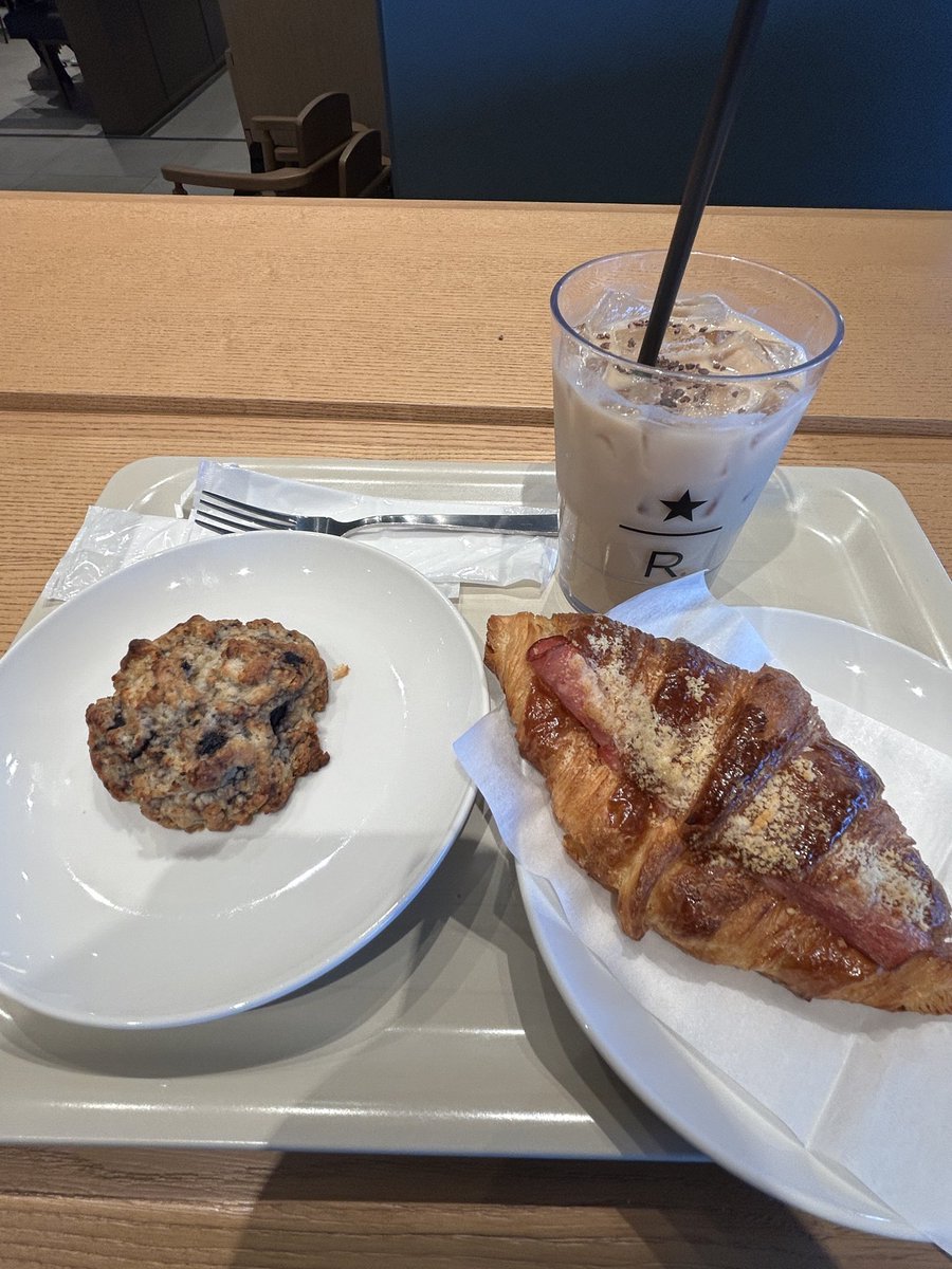 よたろー tweet media