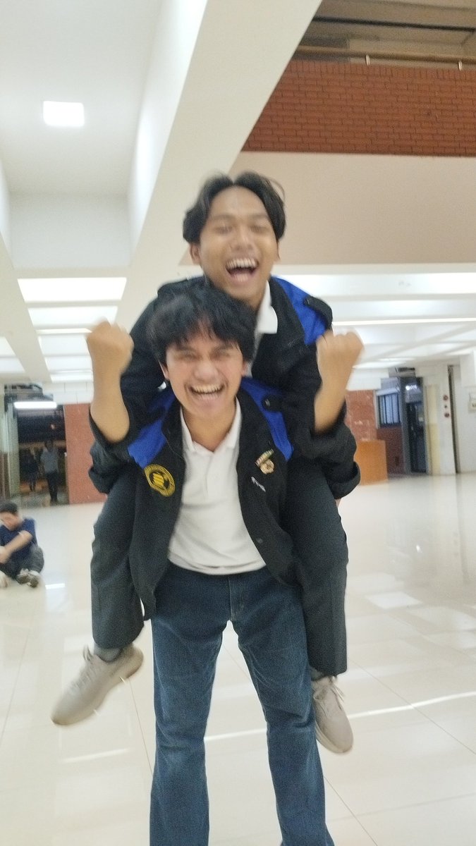 Akhirnya ada foto bareng lu gel <a href="/kekengekek/">civil but bme?</a>