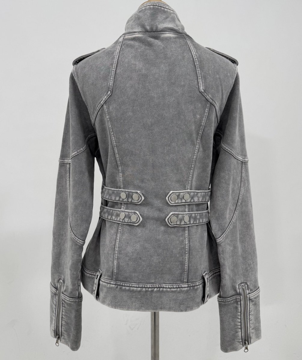 Dust Devil Iron Fang Jacket🩶 (s/m) 2000年代ムードをベースにした