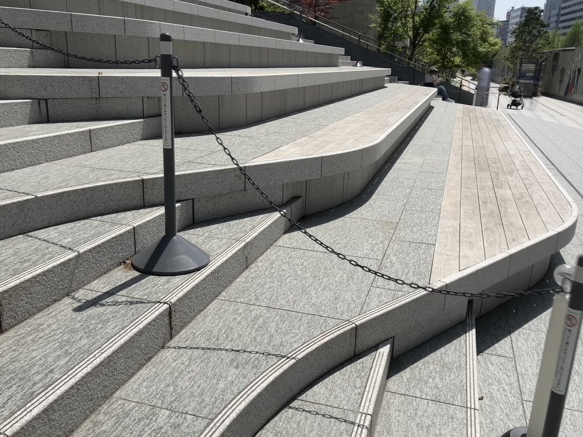 はしも tweet media