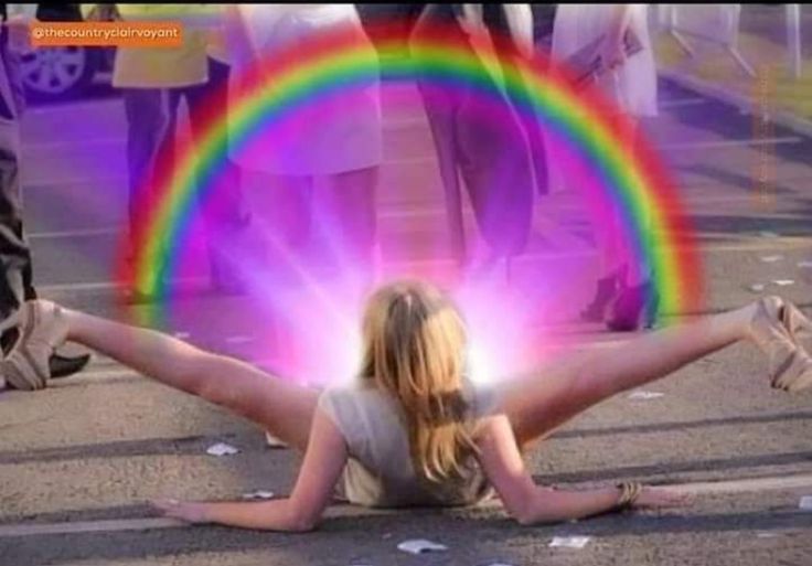 𝓜𝓮𝓵 tweet media