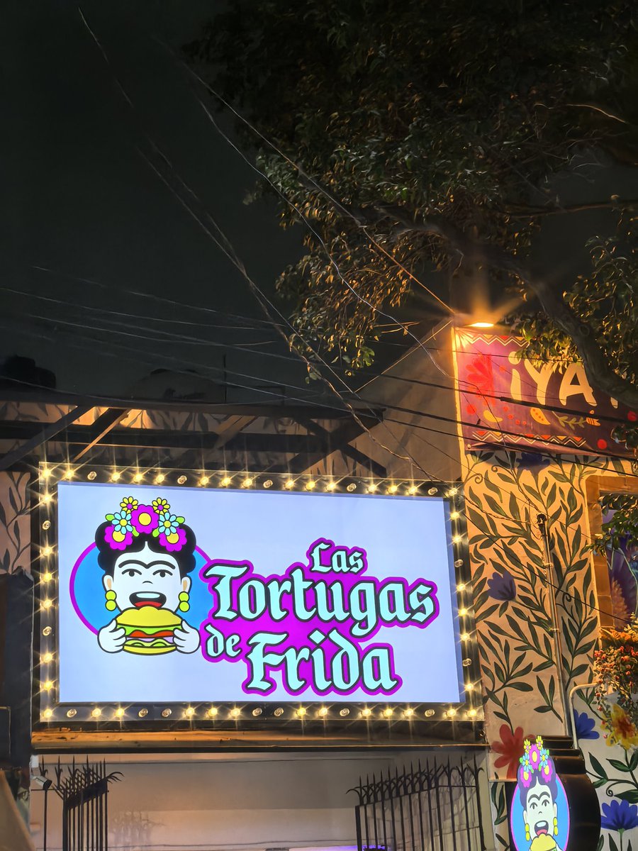 coyoacán ya es disney de coyoacán.