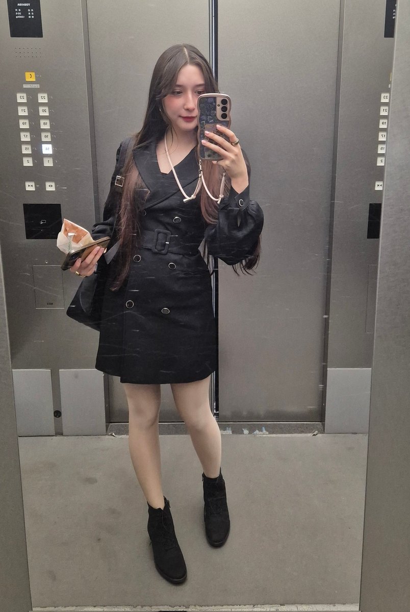 stressica tweet media