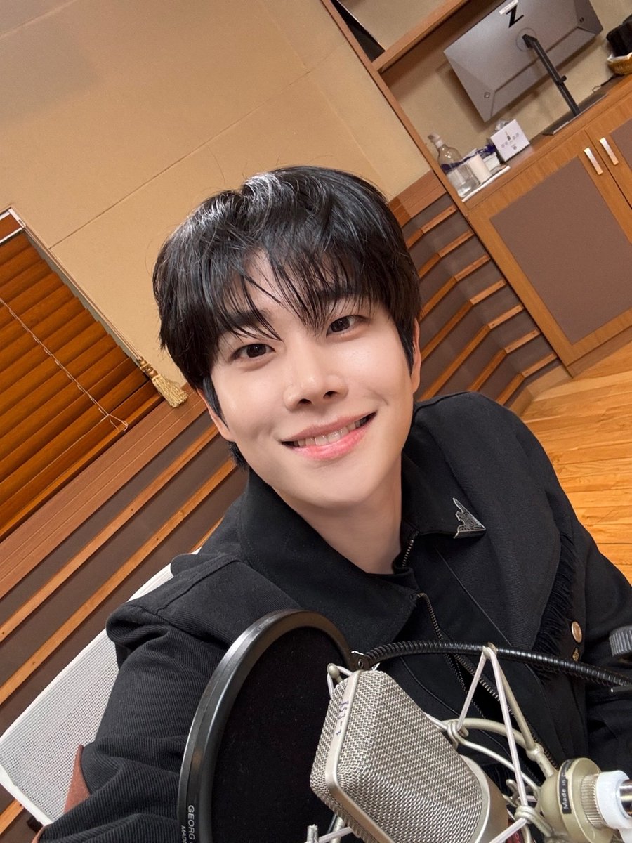 MJ OFFICIAL tweet media