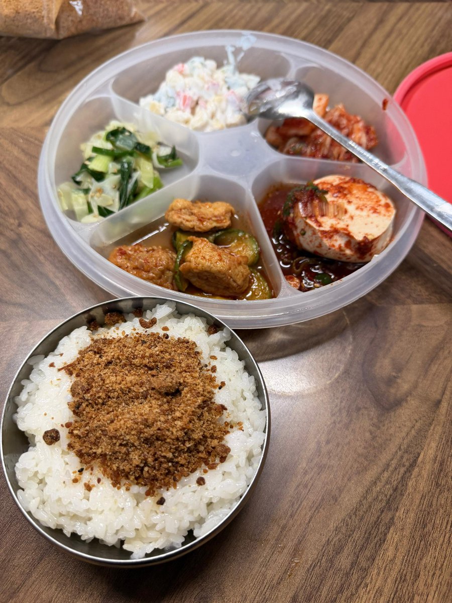 Hariinnn tweet media