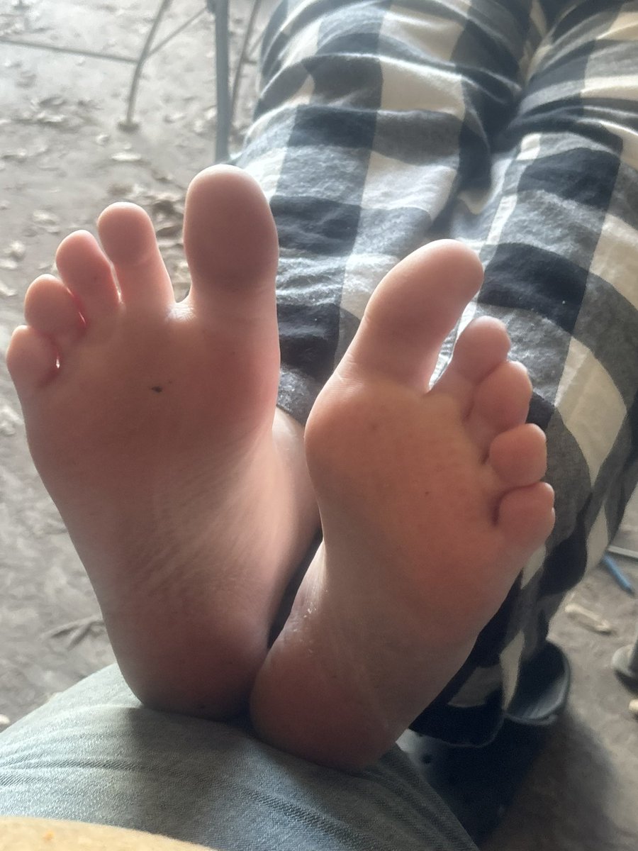 Royal 🩵🐰 tweet media