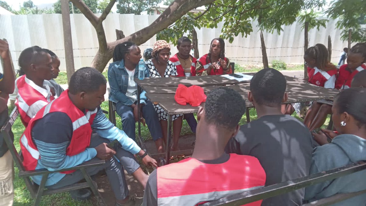 SolomonYow67370's tweet image. Yesterday i was able tk winterness the election of the new red cross committee youth link at tyr Mountains of the moon university where i engaged though never went through but still focused on delivering to thr link at mmu link
#Red Cross uganda
#mmu heights for progress