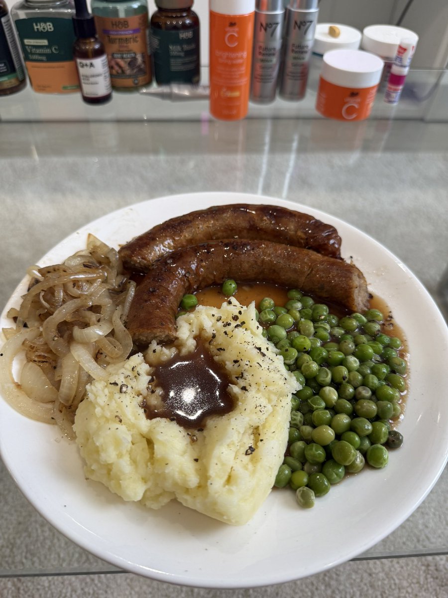 British Miss tweet media