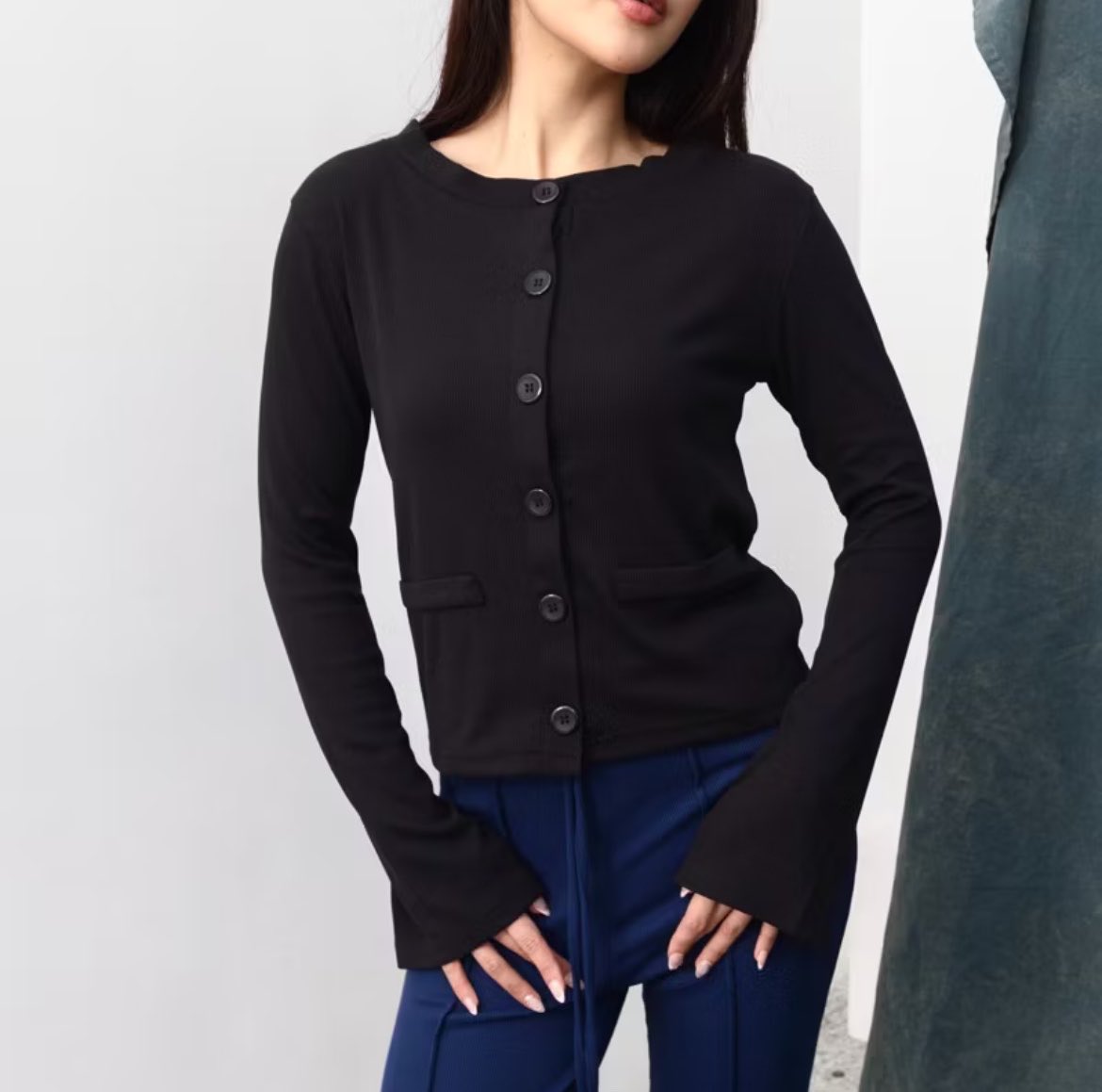 coriedoras's tweet photo. wts preloved cardigan

- hala top posha black 25k
- ashluxe maroon s 37k 

1-3x pakaii, detail &amp; negtip dm ajaa

🍊 jakarta utara https://t.co/PYNTBbpe9X