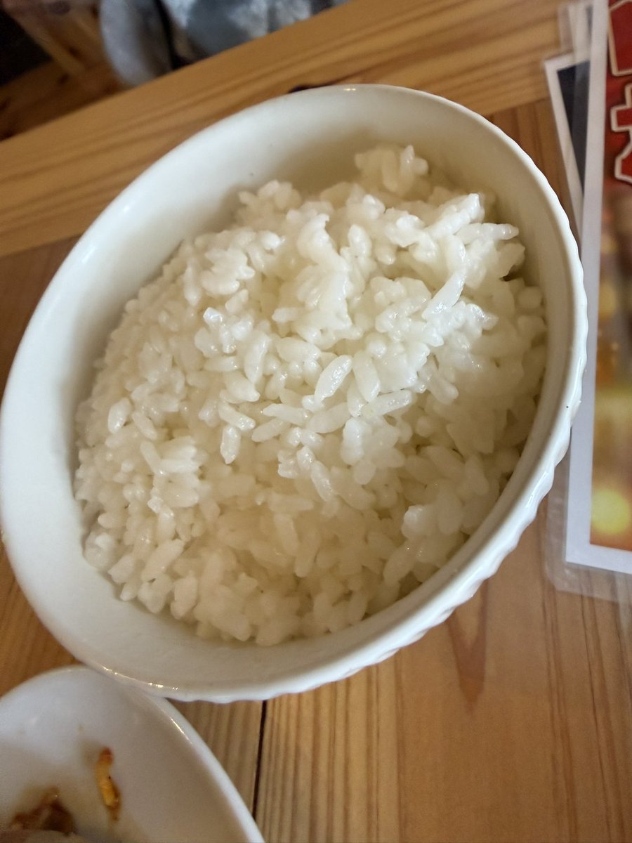 urasoefrances's tweet photo. ネギ玉醤油！！
んまぁーー！！！！
口内火傷ぉーーー！！！
٩( ᐛ )و

#SPICYKINGmotonari #SPICYKING #スパイシーキングモトナリ #嘉手納 #ネギ玉醤油ラーメン #ラーメン https://t.co/oc6NoOpoHB