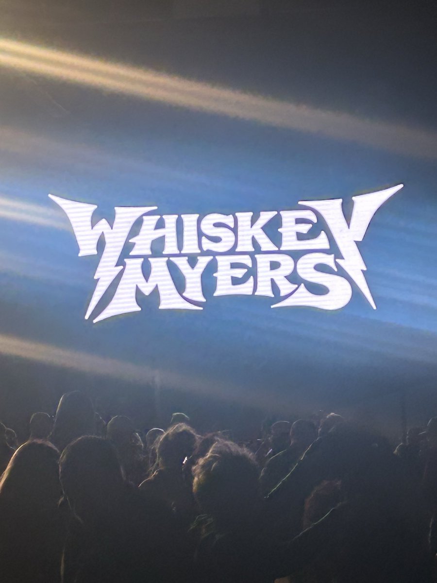JeskoJason's tweet photo. @whiskeymyers put on one hell of a show tonight. https://t.co/ohuy55BmBq