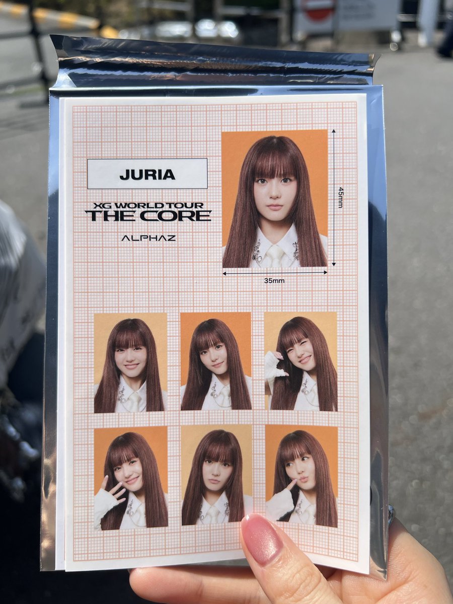 ___yuzupon's tweet photo. XG 交換 TREASURE TROVE

【譲】
07 ジュリア JURIA

【求】
07 ジュリン JURIN

本日会場にて手渡し希望です☀️
お気軽にお声がけください！

#XG #XG交換 https://t.co/vJ9KJtyvt7