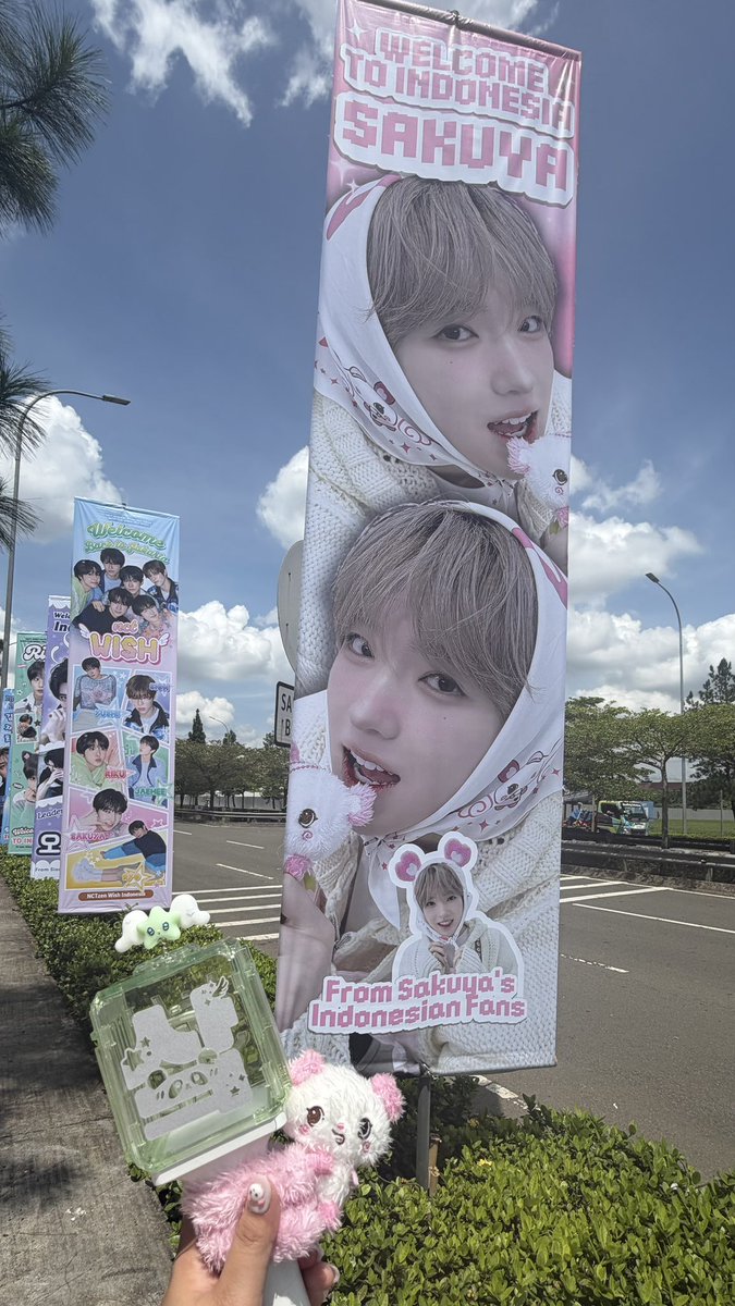 andrea 💖 마크 tweet media