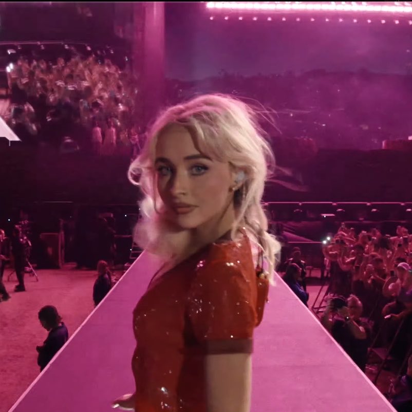 hannah 🐾 tweet media