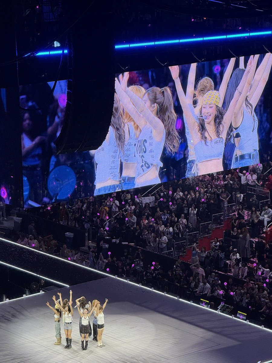 sarah ₊˚⊹ ᰔ tweet media