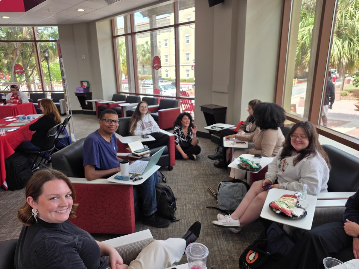 MCL_VSU's tweet photo. A huge thank you to Dr. Diana Ruggiero from the University of Memphis for joining us as our Undergraduate Symposium keynote speaker! 🎓✨ https://t.co/5KH4hIoQlr