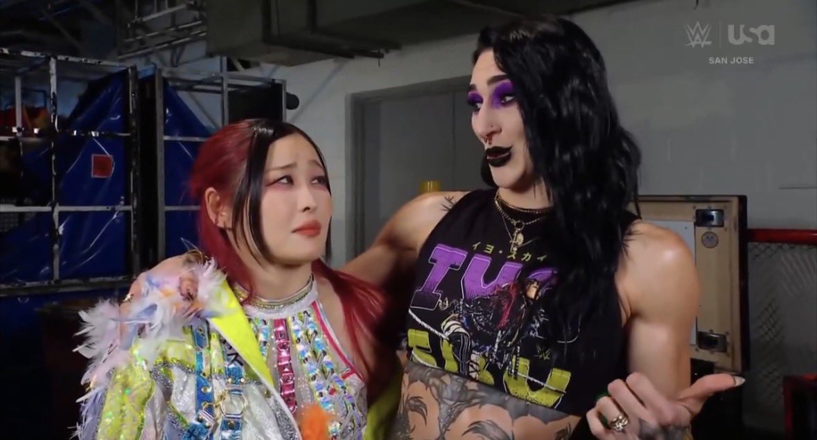 mosherxsky's tweet image. Rhea’s face when she told Iyo she cleaned house but left Jade for her 🤣