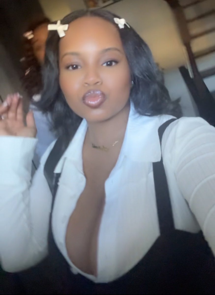 Mercedes_Jass's tweet image. My Birthday was everything I wanted it to be! 4/5 ♈️ #level33 #birthday