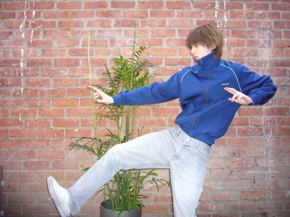 jwuhoon's tweet photo. GREENGREEN album photo [Potrait] version. https://t.co/D0t3Aoi0NV