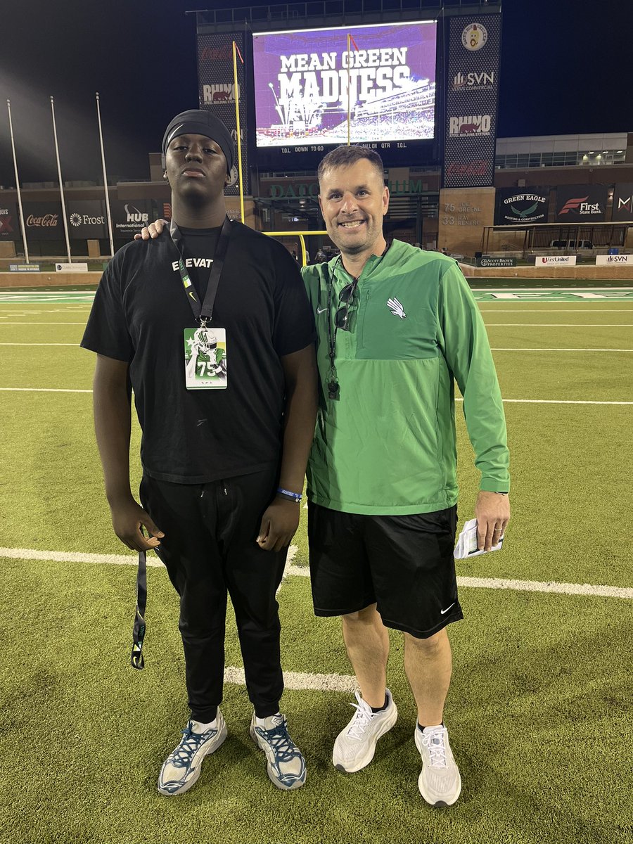 ThomasMuiruri7's tweet photo. #AGTG After a great visit and conversations with @OLCoachMattox and @CoachJonesUNT I’m blessed to receive my 2nd Division 1 offer from @MeanGreenFB 

@TFloss32 _  @Jason_Howell @dctf @On3 @247Sports @Rivals @gabrieldbrooks  @StephConn5  @samspiegs @MikeRoach247 @GPowersScout https://t.co/uDFt29z3Lo