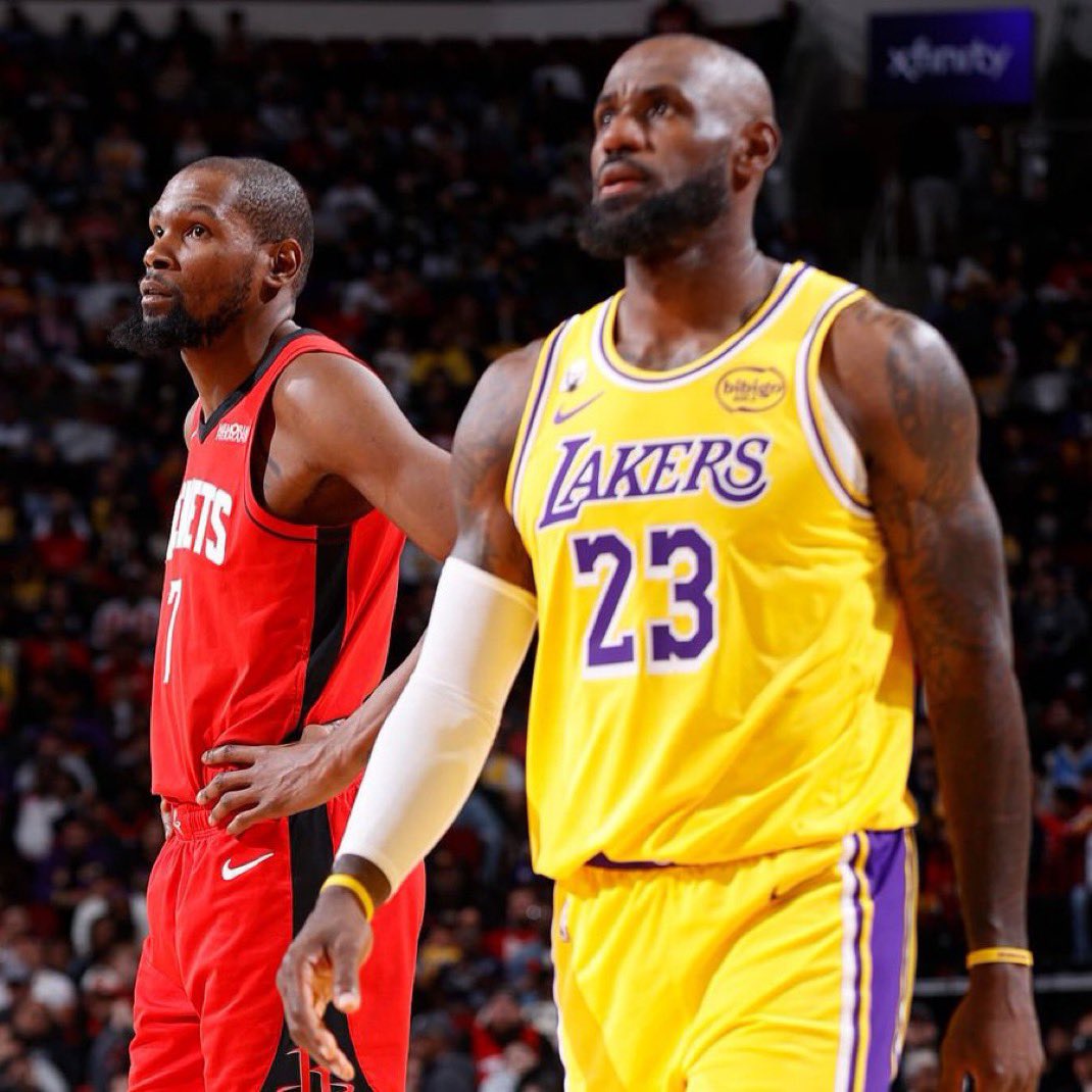 LakeShowYo tweet media