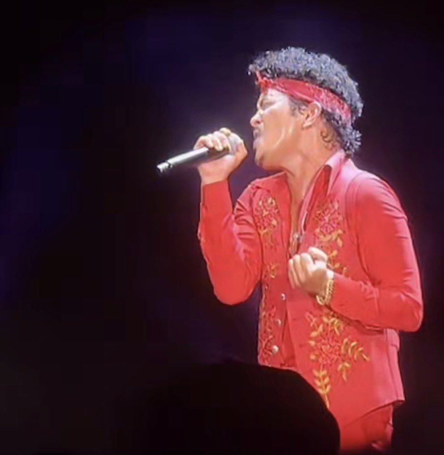 brbrunomars's tweet image. I Just Might #theromantic #brunomars